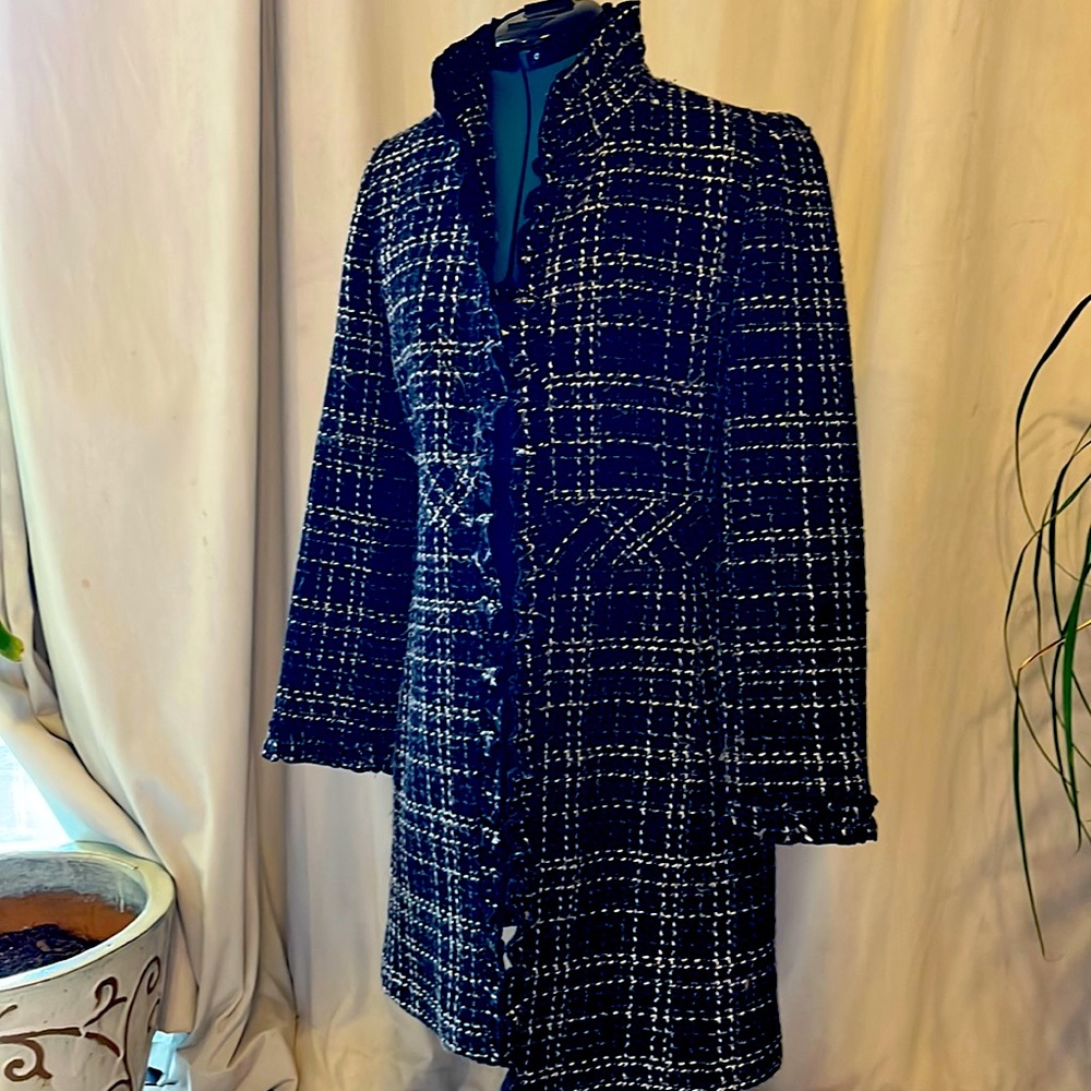 White House black market 3/4 length dress coat.